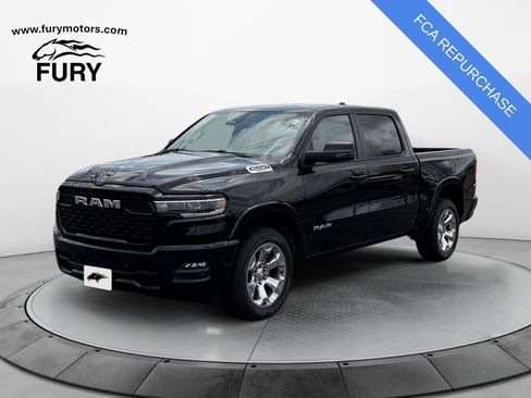 Used 2025 RAM 1500 Big Horn AWD/4WD image 7