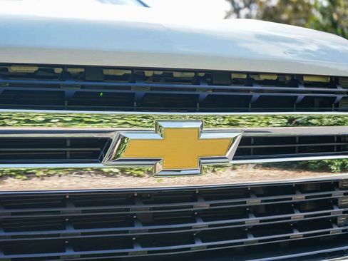 Used 2020 Chevrolet Silverado 1500 LT RWD image 11