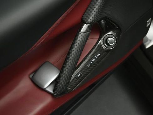 Used 2023 Ferrari 812 GTS RWD image 98