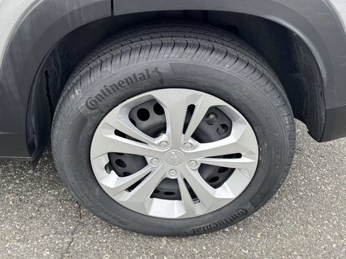 Used 2024 Chevrolet Trax LS w/ Driver Confidence Package FWD image 10