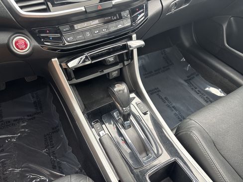 Used 2017 Honda Accord EX-L image 26