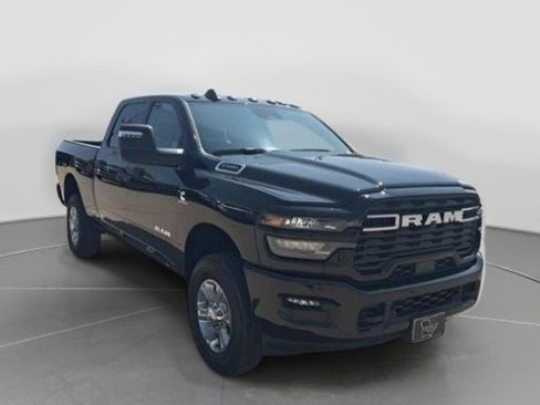 New 2026 RAM 2500 Big Horn AWD/4WD image 4