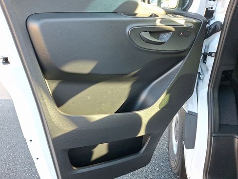 New 2026 Mercedes-Benz Sprinter 2500 image 9