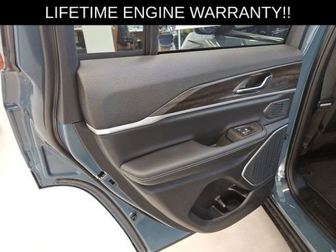 New 2026 Jeep Grand Cherokee Limited w/ Limited Altitude Package image 20