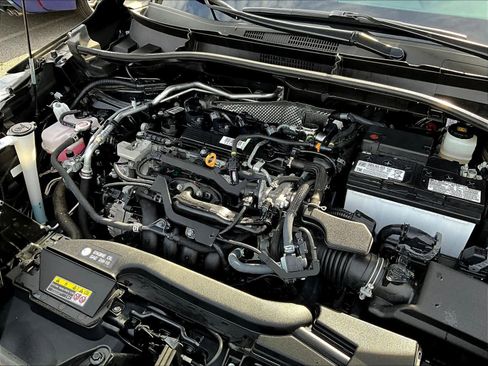 Used 2023 Toyota Corolla Cross LE image 35