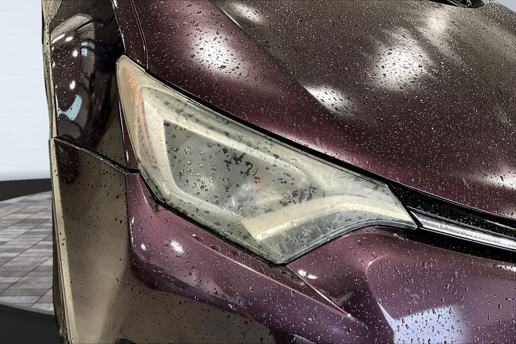 Used 2016 Toyota RAV4 XLE AWD/4WD image 33
