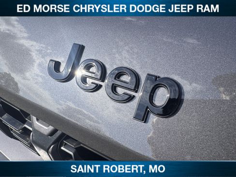 New 2026 Jeep Grand Cherokee Altitude AWD/4WD image 9