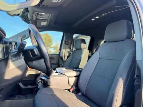 Used 2020 GMC Sierra 1500 SLE w/ SLE Value Package image 16