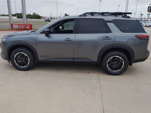 New 2026 Nissan Pathfinder Rock Creek AWD/4WD image 3