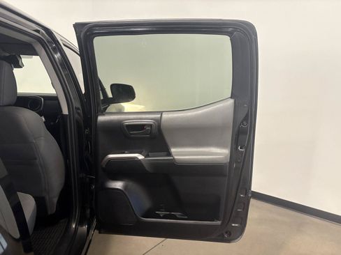 Used 2023 Toyota Tacoma SR5 AWD/4WD image 35