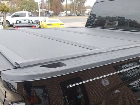 Used 2017 Chevrolet Silverado 1500 LT w/ All Star Edition image 29