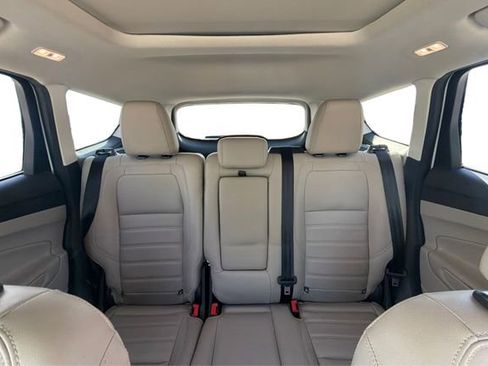 Used 2019 Ford Escape SEL AWD/4WD image 14