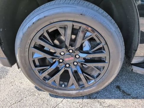 Certified 2023 GMC Yukon Denali AWD/4WD image 13