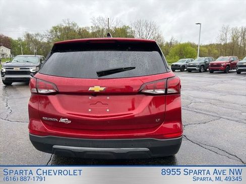 Used 2024 Chevrolet Equinox LT w/ LPO, Floor Liner Package FWD image 4