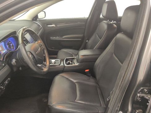 Used 2016 Chrysler 300 C w/ Safetytec Plus Group AWD/4WD image 17