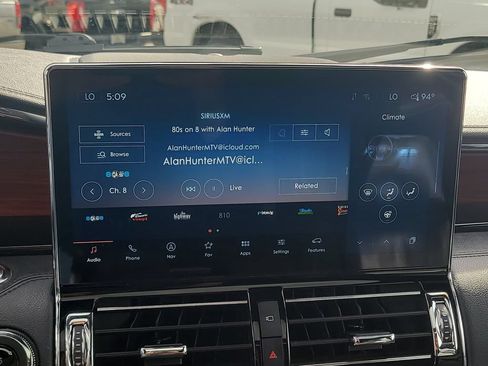 Certified 2023 Lincoln Navigator L Reserve AWD/4WD image 23