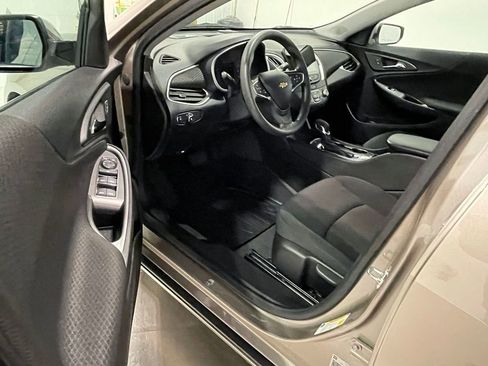 Used 2024 Chevrolet Malibu LS image 17