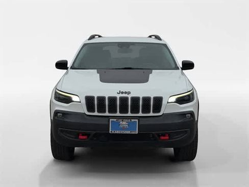 Used 2022 Jeep Cherokee Trailhawk image 14
