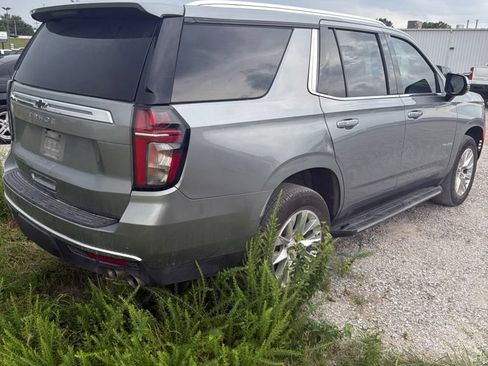 Used 2023 Chevrolet Tahoe Premier AWD/4WD image 3