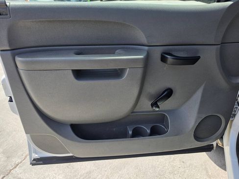 Used 2010 Chevrolet Silverado 1500 W/T RWD image 19