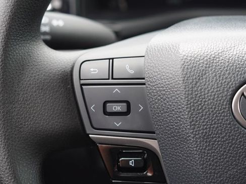 Used 2026 Toyota Camry LE FWD image 19