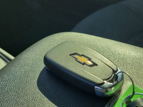 Certified 2023 Chevrolet Equinox LT FWD image 32