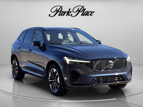 New 2026 Volvo XC60 T8 Plus w/ Protection Package Premier image 8