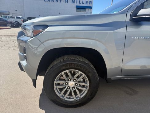 Used 2024 Chevrolet Colorado LT w/ LT Convenience Package image 10