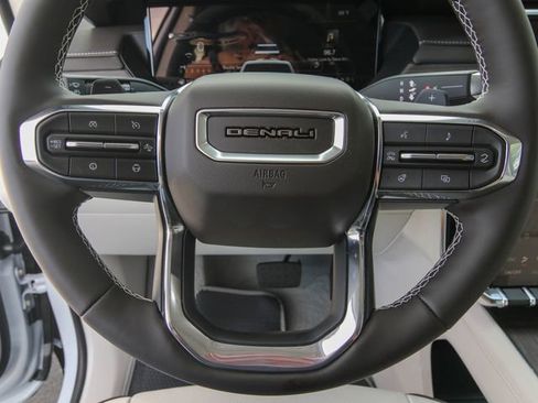 New 2026 GMC Acadia Denali w/ Super Cruise Package image 17