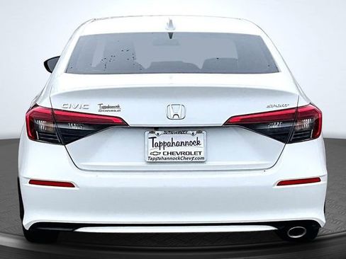 Used 2024 Honda Civic Sport image 5