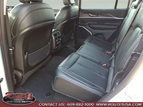 Used 2022 Jeep Grand Cherokee Limited 4xe image 14