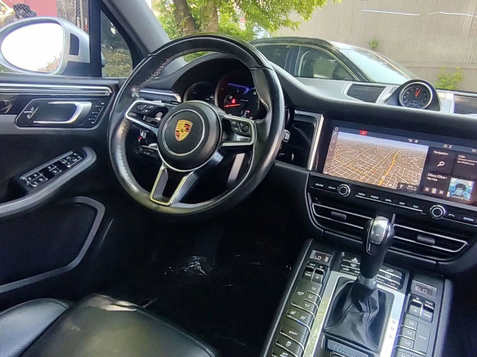 Used 2019 Porsche Macan AWD/4WD image 41