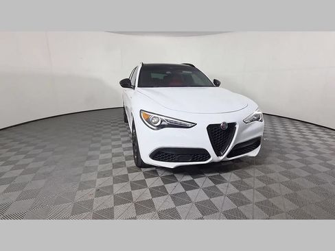 Used 2023 Alfa Romeo Stelvio Veloce AWD/4WD image 53
