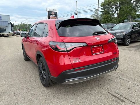 Used 2025 Honda HR-V Sport image 6