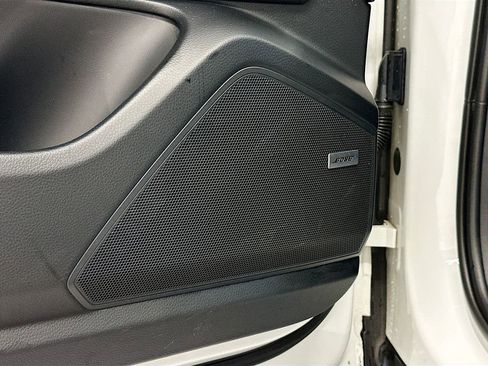 Certified 2022 Porsche Cayenne AWD/4WD image 21