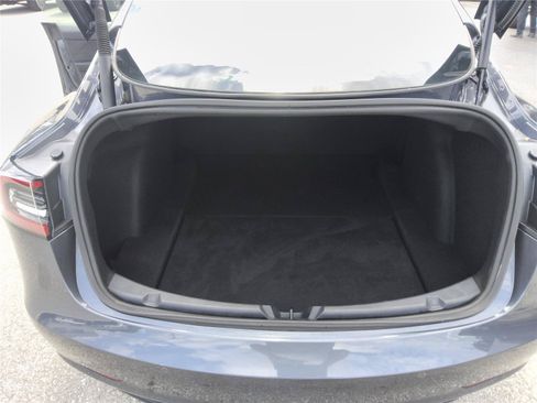 Used 2022 Tesla Model 3 Long Range AWD/4WD image 18