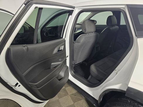 Certified 2025 Chevrolet Trax LS w/ LS Convenience Package image 15