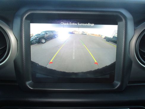 Used 2021 Jeep Wrangler Unlimited Sport image 28