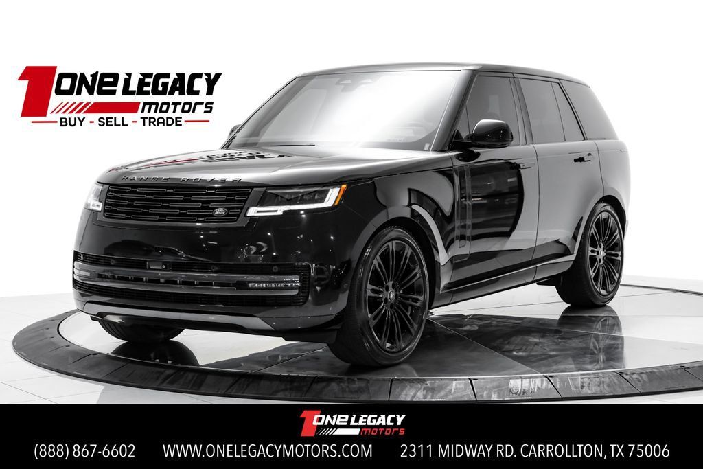 Used 2024 Land Rover Range Rover SE AWD/4WD image 1