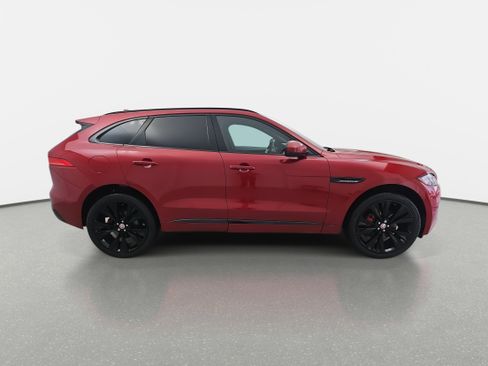 Used 2019 Jaguar F-PACE S image 2