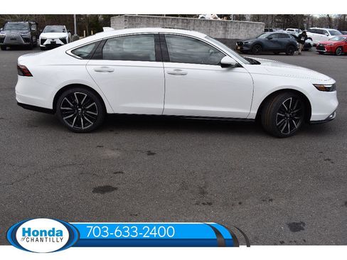 New 2026 Honda Accord Hybrid Touring image 8
