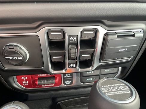 New 2025 Jeep Wrangler Unlimited Rubicon 392 image 31