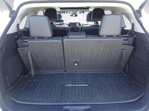 Used 2020 Toyota Highlander Platinum image 36
