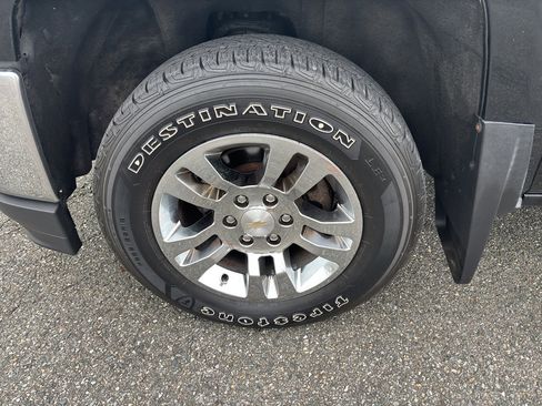 Used 2018 Chevrolet Silverado 1500 LT w/ All Star Edition image 16