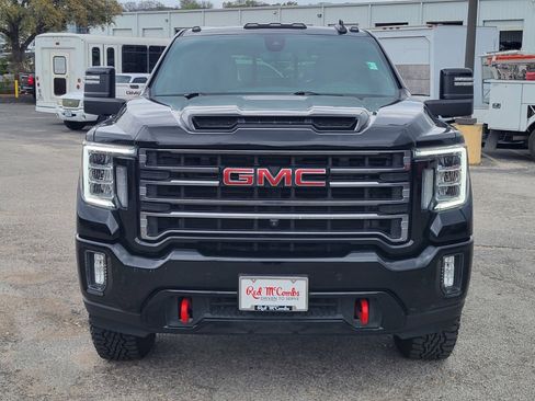 Used 2021 GMC Sierra 2500 AT4 w/ AT4 Premium Plus Package image 9