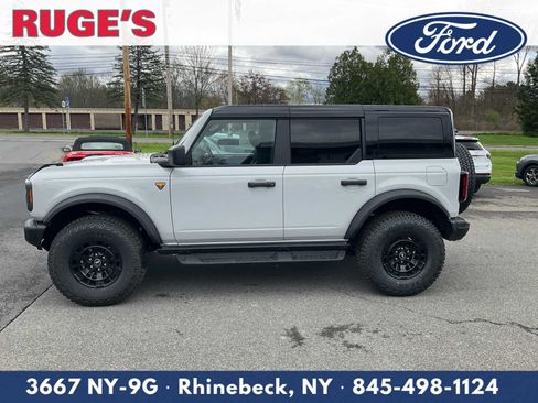 New 2026 Ford Bronco Badlands image 7