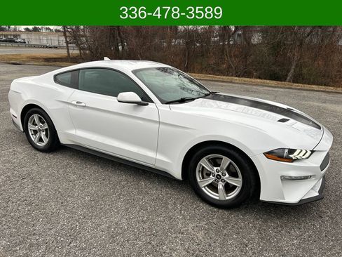 Used 2021 Ford Mustang Coupe image 7