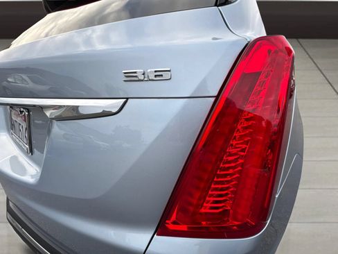 Used 2017 Cadillac XT5 Luxury w/ Driver Awareness Package AWD/4WD image 60