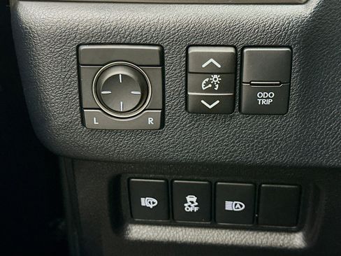 Used 2020 Lexus GX 460 Premium w/ Premium Package AWD/4WD image 17