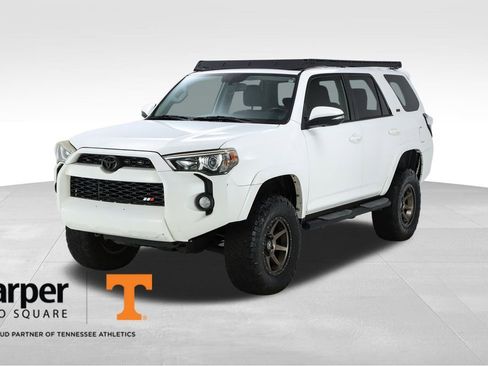 Used 2014 Toyota 4Runner 4WD image 1